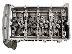 La Culasse Ford 2S7Q-6K537-AC 4S7Q-6090-CC 2.0 2.2 BG La Culasse Ford 2S7Q-6K537-AC 4S7Q-6090-CC 2.0 2.2 BG