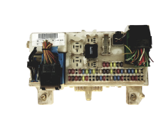 Boîtier Fusibles 4M5T-14A73-BF 519098503 Ford Boîtier Fusibles 4M5T-14A73-BF 519098503 Ford