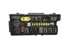 Boîtier Fusibles Jeep 04692114AC 18075