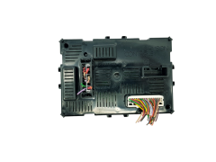Calculateur BCM L2CR 19759041 8201054128 Renault 31426