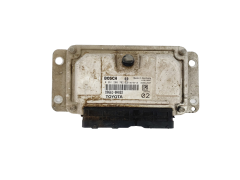 Calculateur PSA Toyota 89661-0H022 0261208702 Bosch 37262