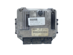 Calculateur 0281011390 8200310863 8200349846 Renault Bosch 63643