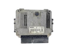 Calculateur Opel 0281011943 55556829 8973785712 Bosch GM Isuzu 59646