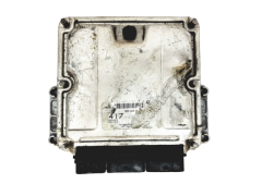Calculateur 0281010440 8200065994 Volvo Bosch 19745