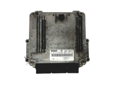 Calculateur 0281012658 8200666516 8200666519 Renault Bosch 21559 Calculateur 0281012658 8200666516 8200666519 Renault Bosch 21559
