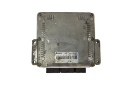 Calculateur 0281011101 8200163528 8200095416 Renault Bosch 18634