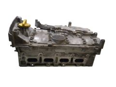 La Culasse 7700600552F 7701474702 1.4 1.6 16v Renault K4M K4J