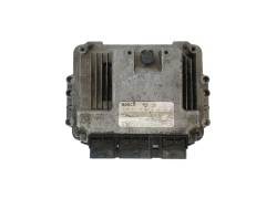 Calculateur Renault 0281011390 8200310863 8200349846 Bosch 36237