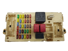 Boîtier Fusibles Alfa Romeo 46558758