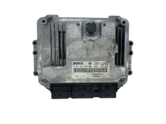 Calculateur Renault 0281013366 8200601334 8200631560 Bosch 50215