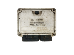 Calculateur 045906019C 0281010697 VW Bosch 42171