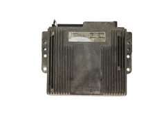 Calculateur 7700868306 7700101922 S103717102C Renault Siemens 17852 Calculateur 7700868306 7700101922 S103717102C Renault Siemens 17852