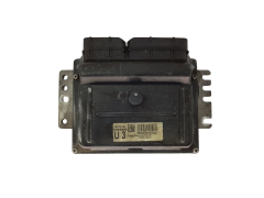 Calculateur MEC32-040 F3 U3 Nissan Hitachi 18630