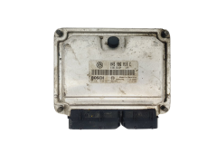 Calculateur 045906019C 0281010697 VW Bosch 44732