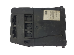 Calculateur UCH X84 N2 8200309690 S118400220D Renault Siemens 1980