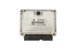 Calculateur 038906019CD 0281010218 VW Bosch 39013