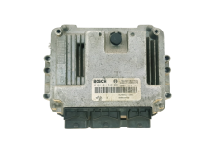 Calculateur Renault 0281011549 8200391966 8200370779 Bosch 33052