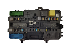 Boîtier Fusibles Opel 13220831 5DK008669-53 GM Hella 20525 Boîtier Fusibles Opel 13220831 5DK008669-53 GM Hella 20525