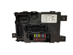Boîtier Fusibles Fiat 00517986150 28106881 Delphi 18411