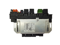 Boîtier Fusibles A0275454532 05045123 Mercedes-Benz  Boîtier Fusibles A0275454532 05045123 Mercedes-Benz