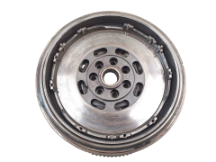 Volant Moteur Bimasse 8200218203 2.2 DCI Renault Espace 4 Laguna 2  Volant Moteur Bimasse 8200218203 2.2 DCI Renault Espace 4 Laguna 2