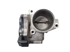 Boitier Papillon D’admission Renault 8200754913 H8200744823 1.9 DCI 2631