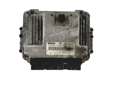 Calculateur 0281011776 8200391966 8200386508 Renault Bosch 27202