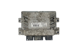 Calculateur S120202121A 8201076738 8200700600 Renault Continental 44702