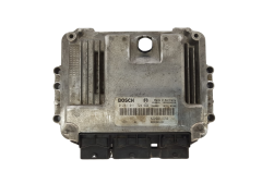 Calculateur 0281011724 8200311550 8200384493 Renault Bosch 3455