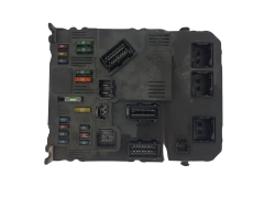 Calculateur BSI E01-00 S118085320C 9652474680 PSA Siemens 1812