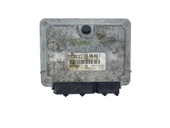 Calculateur 038906018S 0281001721 Audi Bosch 60625