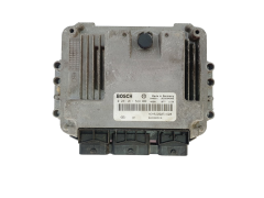 Calculateur 0281011529 8200051608 8200389519 Renault Bosch 38026