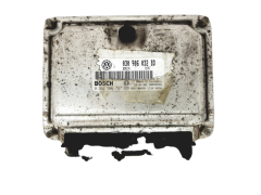 Calculateur 030906032BD 0261206767 VWBosch 18814