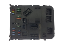Calculateur BSI E02-00 S118085220C 9652474780 PSA Siemens 1780
