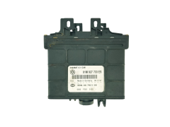 Calculateur 01M927733ES 5DG007921-05 VW Hella Calculateur 01M927733ES 5DG007921-05 VW Hella