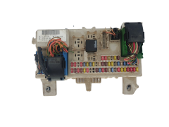 Boîtier Fusibles 4M5T-14A073-DG 519100606 Ford 40369
