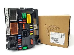 Boîtier Fusibles Original Citroen Peugeot C2 C3 DS3 207 1007 6500HW