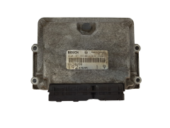 Calculateur 55198058 0281011553 19247EAA Fiat Bosch 15572
