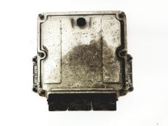 Calculateur 0281001999 7700104407 8200095448 Renault Bosch 19750