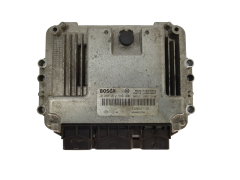 Calculateur 0281012589 8200527725 8200527756 Renault Bosch 14476
