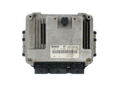 Calculateur Renault 0281011549 8200391966 8200370779 Bosch 37111