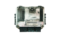 Calculateur Ecu Renault 0281013363 8200635663 Bosch 32606