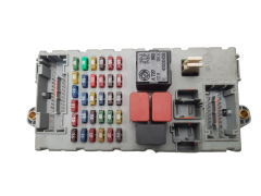 Boîtier Fusibles Fiat Punto 2 46520600 46774358
