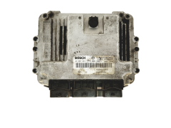 Calculateur 0281011776 8200391966 8200386508 Renault Bosch 27874