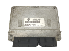 Calculateur 03E906033L 5WP44301 07 VW Siemens 28265