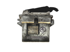 Calculateur 700104956 7700111206 R04080012J Renault Lucas 22446