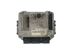 Calculateur 0281011549 8200310863 8200370779 Renault Bosch 36086