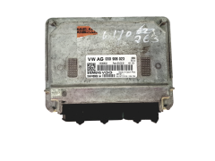 Calculateur 03D906023 5WP40806 04  VW SEAT SKODA Siemens 29526