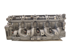 La Culasse 7701476170 5950 1.9 DI DCI D4192T4 Renault Volvo 1076