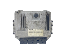 Calculateur 0281011549 8200310863 8200370779 Renault Bosch 61853